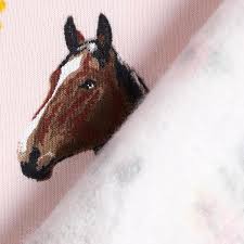 Knutselen met papier, karton, hout, metaal, vilt, kurk, lijm, tekenen, verven. Knuffelsweat Paardenhoofd Met Boho Bloemen Coppenrath Roos Zwart Hoodie En Sweatshirtstoffen Stoffen Net