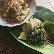 Hanya Gendar Pecel Dan Tempe Goreng Yang Bisa Mendemenakke Weteng Ngelih Di Sore Ini Monggo Geeesss Mecel Rumiyen Alhamdulillah Mantuul Geees