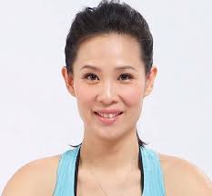 馬拉松世界- 想知道如何利用按摩滾輪放鬆肌肉筋膜嗎? 馬拉松世界特別找了Summer 老師來教大家，保證一學就會，費用少少，學到賺到。  日期:2/26(二) 時間:19:30~20:30 費用:$300 報名優惠:報名成功者，即贈送$150 的MW 購物金(於上課結束後發放)  上課須知:需自備按摩滾輪