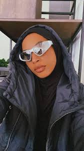 Rejoignez-moi à l'Atelier du Futur de nouveau pour une aventure inspirante  où vos rêves deviennent réalité. Ensemble, nous pouvons créer un avenir  lumineux et positif. Votre créativité est la clé du changement !