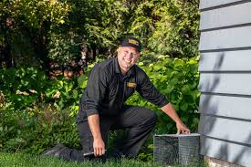 We also offer weed & feed lawn care. Minneapolis Wildlife Removal Varment Guard Wildlife Services