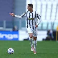 Cristiano ronaldo's full name is cristiano ronaldo dos santos aveiro. Cristiano Ronaldo To Be Offered New Juventus Contract