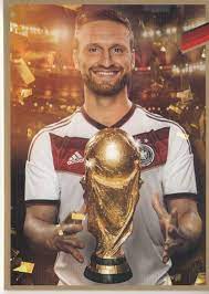 Arsene wenger has credited shkodran mustafi with giving arsenal the defensive steel that has helped the gunners share the lead at the head of the. Pin On Die Mannschaft Dfb