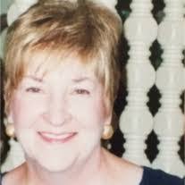 Clara Lantz's Instagram, Twitter & Facebook