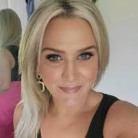 30+ "Amanda Ferry" profiles