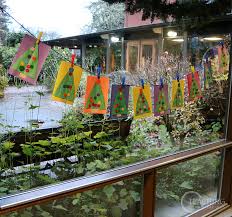 This decorative screen may be linked to others for a custom outdoor privacy screen. Easy Ways To Decorate A Classroom With The Children S Work