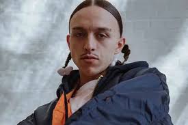 Tommy Cash (Tommy Cash): Kaitoi Haurongo