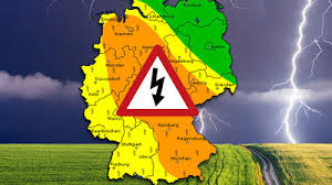 Schweres gewitter tobte in der nacht zum sonntag über dem ruhrgebiet. Unwetter Mit Uberflutungen Strassen Und Keller Uberschwemmt Wetternews Wetteronline