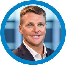 Deanna Dolan's Instagram, Twitter & Facebook