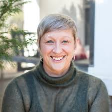 The Mindset Shifts That Helped Founders Win Their First Ten Customers