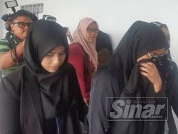 Aksi ml pecah perawan gadis jepang hot membuat sange. Adun Bekas Kerani Mengaku Tidak Bersalah Pecah Amanah