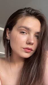 Доброго времени суток! Меня зовут Алена, и в связи с сложившейся ситуацией  в России, переезжаю в Черногорию, уже 11 ноября буду в Городе Бар. Не хочу  сидеть без дела, и неспешно начинаю