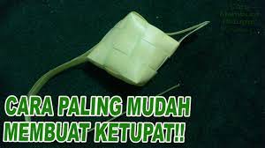 Cara membuat nasi goreng pun cukup dengan ditambahkan berbagai macam bumbu dan pelengkap lalu digoreng dengan. Cara Paling Mudah Membuat Ketupat Youtube