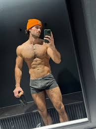 Hunter McVey on X: GOING LIVE tonight at 7:30pm Central 8:30pm Eastern.  See you there 🔥 t.corpgk5lyuRp t.coUxgv4igKWL  X