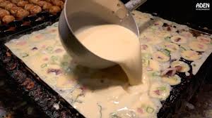 One of the charming features of japanese events is the traditional street food vendors that appear in great numbers offering both sweets and savory snacks. Japanese Street Food Takosen Youtube