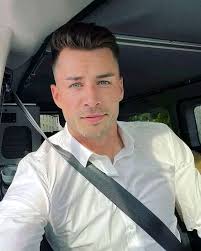 37 years of age. Single status. Based in Houston, Texas.