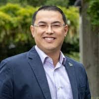 Ronald Crabbe's Instagram, Twitter & Facebook