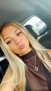 Stephanie Saunders Sullivan