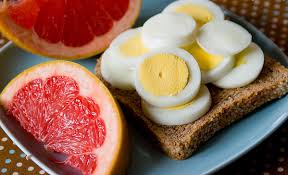 Atau akan lebih baik lagi hanya mengkonsumsi kentang dan telur sekarang anda tinggal menimbang berat badan. Diet Telur Tumpas Lemak Di Perut Hanya Dalam Tempo 3 Hari Feed Merdeka Com
