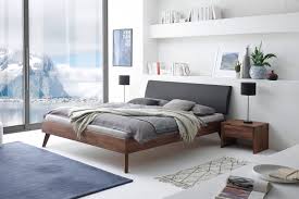 Mit einem bett in 180x200 cm entscheiden sie sich für ein doppelbett, das beiden nutzern eine vollwertige einzelbettfläche im format 90x200 cm bietet. Caprile Hasena Doppelbett 180 X 200 Cm Nussbaum Mobel Letz Ihr Online Shop