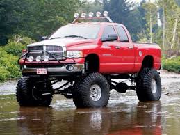 It works superbly as you can use it for different purposes like for military uses, trucks, engineering vehicles, suvs and this light bar can still execute its task even when fully submersed in saltwater for an extended period. Love The Lift Change Grill Guard And Lights On Top Maybe Light Bar And Add Stacks Good Lookin Truck Trucks Jacked Up Trucks Diesel Trucks