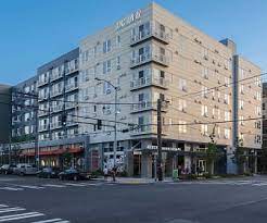 Lighthouse apartments in west seattle are a shining example of what's possible when smart design meets total ease, when warm character joins absolute contentment. West Seattle Apartments For Rent 119 Apartments Seattle Wa Apartmentguide Com