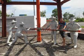 Vídeo em 4k e hd pronto para edição não linear imediata. Miri Zentrum Der Malayischen Olindustrie Live2travel