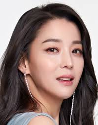 Han Go Eun (한고은)