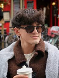 popping champagne, speaking french 🍾