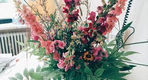 Maybe you would like to learn more about one of these? Someone Has Been Anonymously Sending Flowers To A Cancer Ward Every Monday For The Past 12 Years