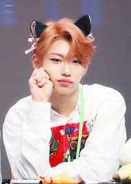 Pin Oleh Sassy10vely Di Kpop Idols Selebritas Wattpad Gambar