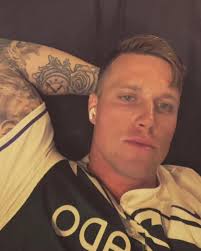 As much as I love this community and meet new ppl, I find it sick that men  are joining, like wtf sicko