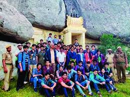The velavan temple, dedicated to lord murugan, is one of the famous temples of yelagiri and one of the best places to visit. Vit Students Learn About Wildlife Conservation At Yelagiri Trichy News Times Of India