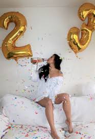 21st Birthday Outdoor Birthday Photoshoot Ideas For Adults Beauty Birthday Birthdayphotoshoot Photography 23 Photoshootideas Photoshoot Sho In 2020 21st Birthday Photoshoot 21st Birthday Pictures Birthday Girl Pictures