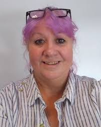 Deb Haynes's Instagram, Twitter & Facebook