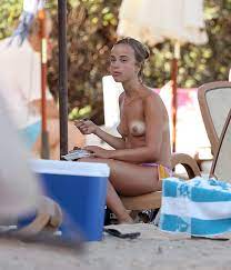Lady Amelia Windsor The Fappening Nude (63 Photos) | #The Fappening
