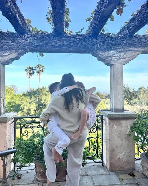 Meghan Markle makes unexpected pregnancy comment as she touches expectant  mother's bump
