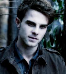 Nathaniel Buzolic As Kol Mikaelson Tvd 5x18 Nathaniel Buzolic Kol Mikaelson Tvd