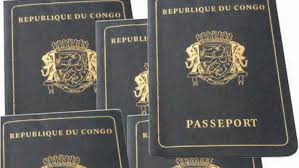Cette carte simplifiée du congo brazzaville inclut la capitale brazzaville et les grandes villes, les fleuves et rivières, les éventuels lacs, mers intérieures la façade atlantique du congo est constituée par une plaine littorale, basse et sableuse vers le cabinda, avec des baies ombragées et des lagunes. Societe 1297 Passeports Diplomatiques Congolais Retires Journal De Brazza