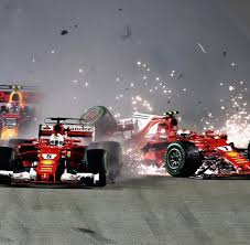 Verstappen zuckelte und betonierte die innenbahn zu. Formel 1 In Singapur Nach Dem Crash Geht Verstappen Auf Vettel Los Welt