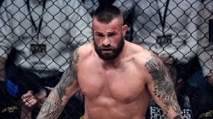 Byl prvním čechem v ufc. Rodinka Jak Ma Byt Karlos Vemola Je Se Svou Partnerkou Opet Zadobre Evropa 2