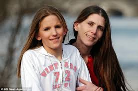 Get all the details on johnny briggs, watch interviews and videos, and see what else bing knows. Coronation Street S Johnny Briggs Daughter And Granddaughter Are Jailed Daily Mail Online