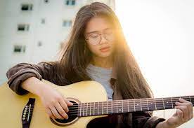 Chord Lagu Populer Nike Ardilla Seberkas Sinar Kunci Gitar Dasar Aspirasiku