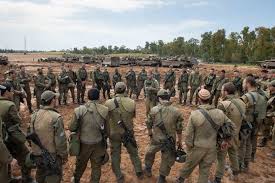 عندما يبتلى مزارع بلصوص يقومون بسرقة غنمه، يقرر شراء اسم رجل معروف بمهارته في الجري على أمل أن يتخلص منهم. Ù…Ø³Ø¦ÙˆÙ„ Ø¥Ø³Ø±Ø§Ø¦ÙŠÙ„ÙŠ Ø§Ù„ÙˆØ¶Ø¹ ÙÙŠ ØºØ²Ø© Ø§Ù„Ø¢Ù† Ù…Ø¹Ù‚Ø¯