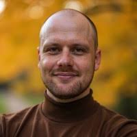 700+ Profile mit dem Suchbegriff „Adrian“