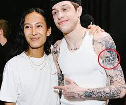 The seai won't cry, i won't cryno, i won't shed a tearjust as long as you standstand by me, and(repeat * 2 times) whenever you're in troublewon't you stand by me, oh stand by me. Dak Prescotts 15 Tattoos Und Ihre Bedeutung Promi Tattoos