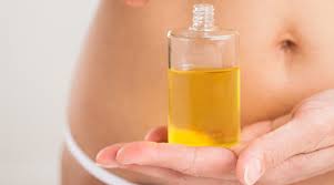 Riche en huiles essentielles, découvrez notre recette maison pour fabriquer facilement vos bougies de massage ludique et sensuelle, cette bougie se transforme en baume & huile de massage. Comment Fabriquer Son Huile Minceur Maison Beaute Test