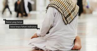 Tidak thuma'ninah ketika duduk di antara dua sujud, padahal thuma'ninah dalam setiap rukun sholat merupakan rukun dalam sholat. Allahuakbar Hebatnya Doa Duduk Di Antara Dua Sujud Tapi Ramai Tak Tahu Maknanya Nona