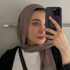 Esraa Hussein (@EsraaHussin)