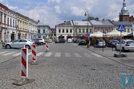 Znaleziono 120 ogłoszeń, średnia cena 292 945 zł (4984 bezpośrednio, nowy sącz, 3 pokoje, reja. Nowy Sacz Remont Rynku Artykuly Nowy Sacz Nasze Miasto
